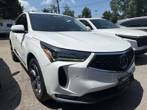 Used 2022 Acura RDX AWD w/ Advance Package image 3