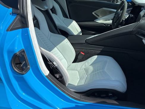 Used 2023 Chevrolet Corvette Stingray Premium Conv w/ Z51 Performance Package RWD image 6