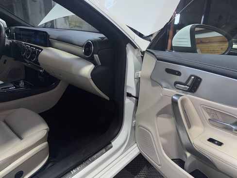 Used 2020 Mercedes-Benz CLA 250 image 26