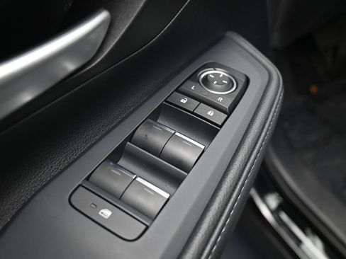 Used 2025 Toyota Grand Highlander FWD image 26