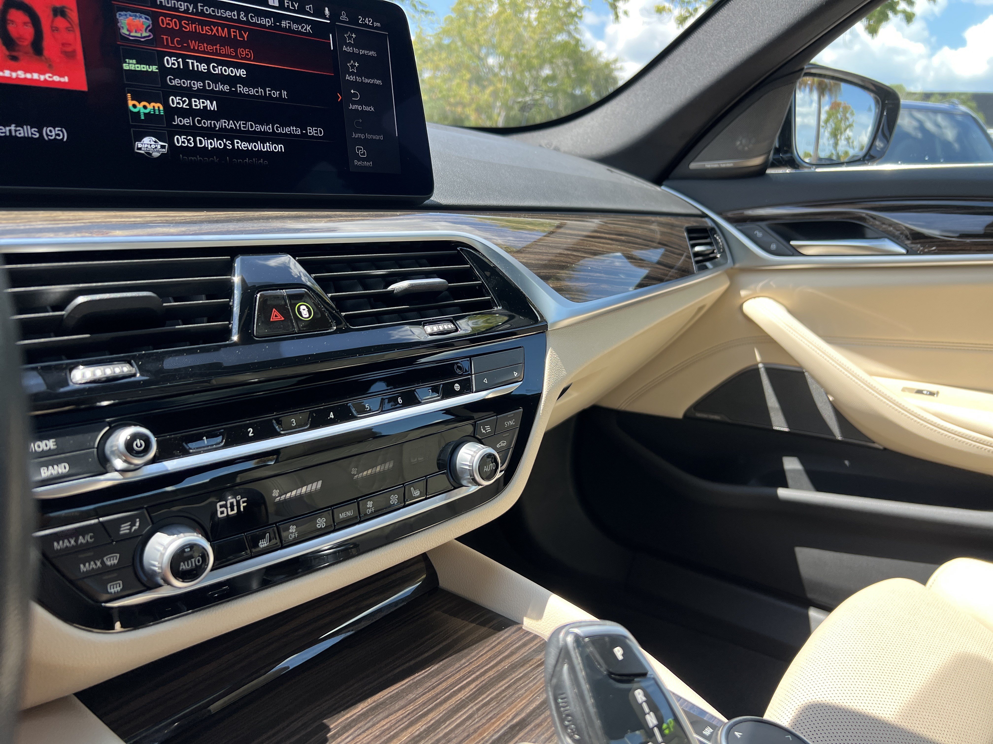 Certified 2023 BMW 540i xDrive w/ Premium Package AWD/4WD image 30
