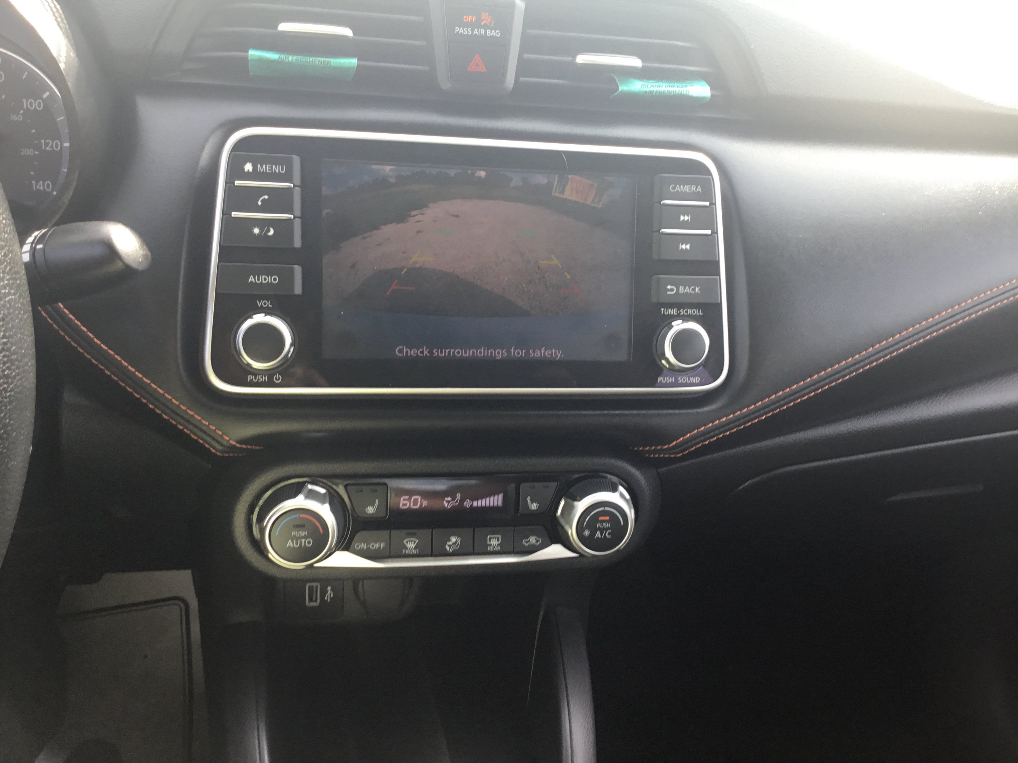 Used 2022 Nissan Versa SR w/ Convenience Package FWD image 17