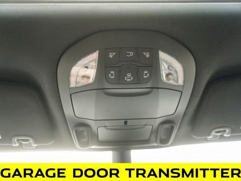 New 2026 Chrysler Pacifica Select w/ S Appearance Package image 30