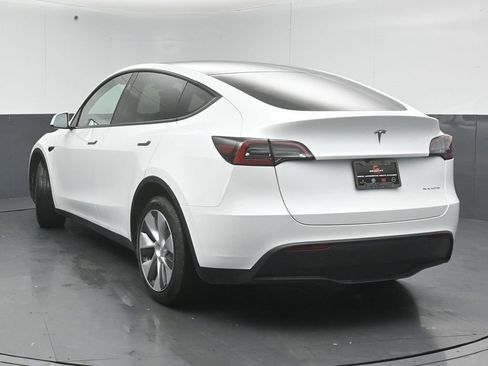 Used 2023 Tesla Model Y Long Range image 6