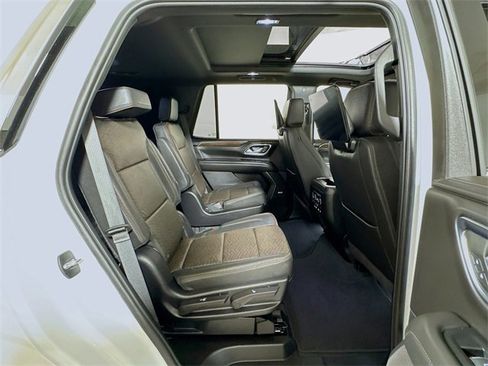 Certified 2024 Chevrolet Tahoe High Country w/ Advanced Technology Package image 29