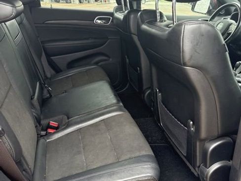 Used 2019 Jeep Grand Cherokee Altitude RWD image 14