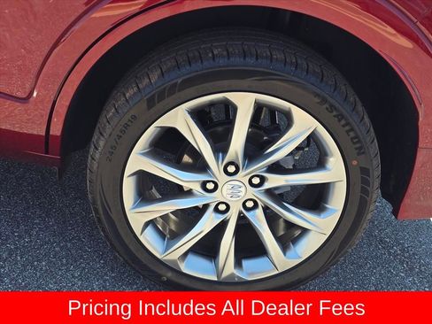 Used 2025 Buick Encore GX Avenir w/ Avenir Technology Package AWD/4WD image 14