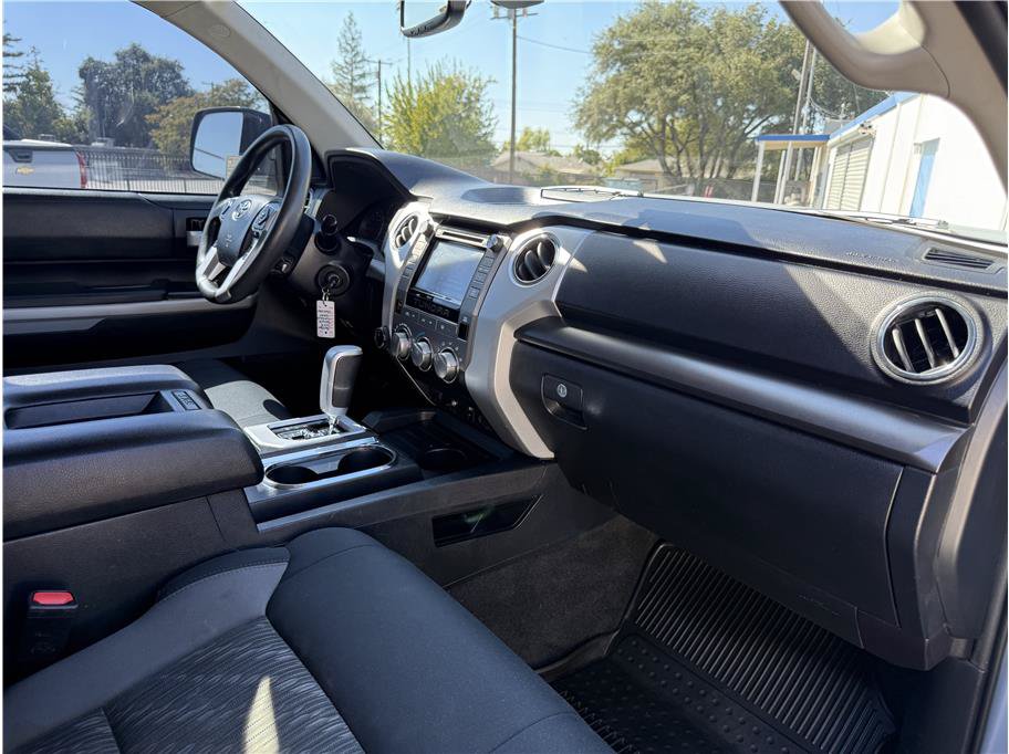Used 2019 Toyota Tundra SR5 w/ TRD Off Road Package AWD/4WD image 20