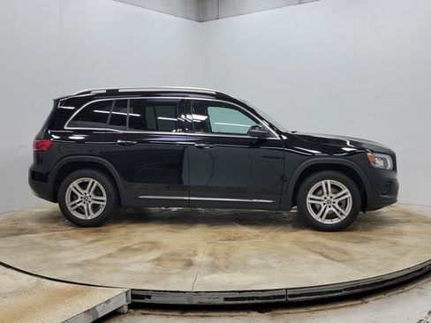 Used 2023 Mercedes-Benz GLB 250 4MATIC image 3