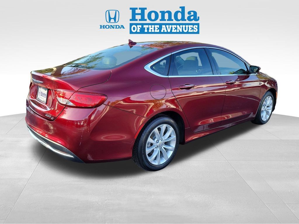Used 2016 Chrysler 200 C FWD image 4