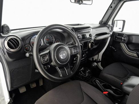 Used 2013 Jeep Wrangler Sport AWD/4WD image 14