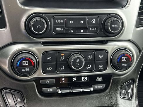 Used 2015 Chevrolet Suburban LT w/ Luxury Package AWD/4WD image 33