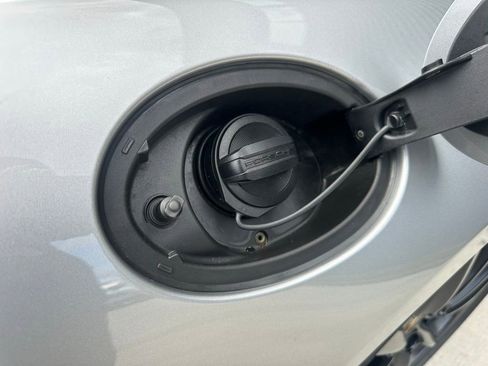 Certified 2020 Porsche 911 Carrera 4S AWD/4WD image 39