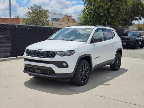 New 2026 Jeep Compass Latitude AWD/4WD image 3