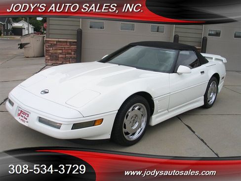 Used 1996 Chevrolet Corvette Convertible RWD image 20