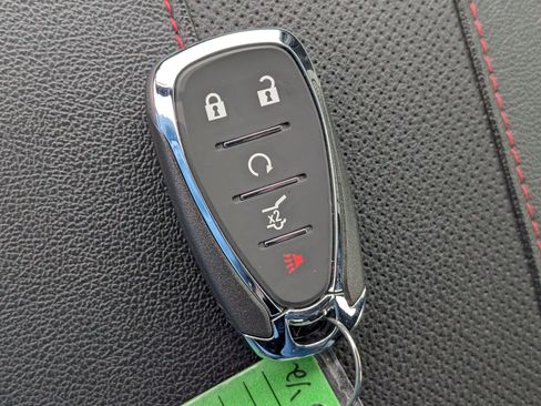 Certified 2023 Chevrolet Traverse RS image 31