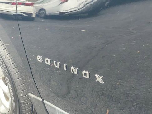 Used 2021 Chevrolet Equinox LS image 28