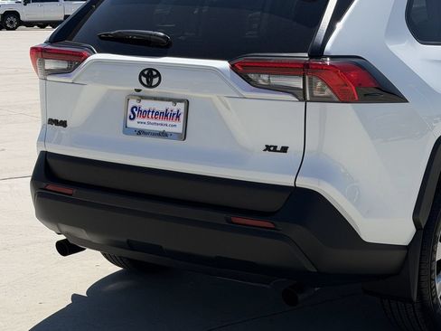 Used 2024 Toyota RAV4 XLE Premium FWD image 6
