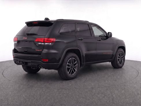 Used 2019 Jeep Grand Cherokee Trailhawk w/ Trailhawk Luxury Group AWD/4WD image 4