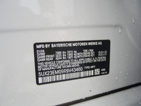 Certified 2024 BMW X7 xDrive40i w/ Executive Package AWD/4WD image 26