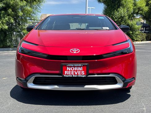 New 2026 Toyota Prius Plug-In Hybrid FWD image 5