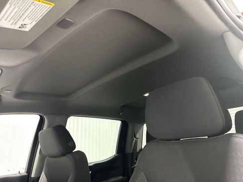 Used 2022 Chevrolet Silverado 1500 Custom image 19