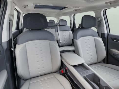 New 2026 Kia EV9 Wind image 15