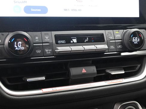 Certified 2025 Toyota Grand Highlander FWD image 30