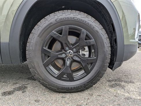 Certified 2025 Volkswagen Atlas Peak Edition SE image 11