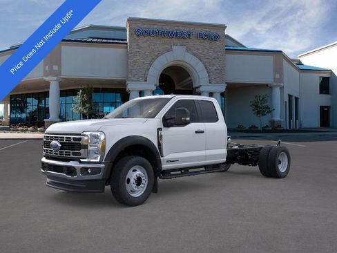 New 2025 Ford F550 4x4 SuperCab Super Duty image 1