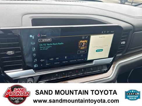 Used 2024 Chevrolet Silverado 1500 RST w/ Z71 Off-Road Package AWD/4WD image 23