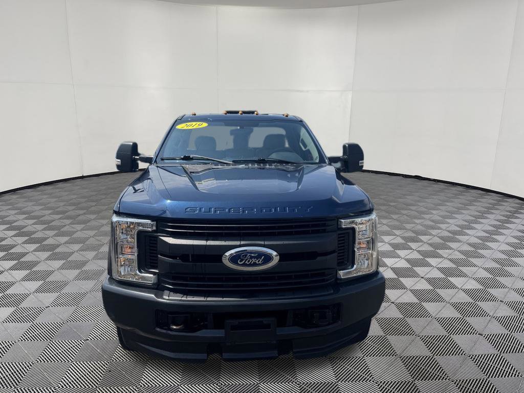 Used 2019 Ford F350 XL w/ Power Equipment Group AWD/4WD image 3
