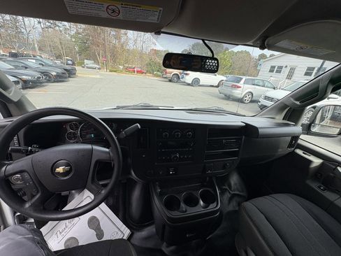 Used 2019 Chevrolet Express 2500 w/ Driver Convenience Package image 21