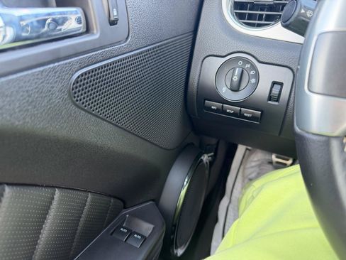 Used 2011 Ford Mustang Premium w/ 202A Rapid Spec Order Code RWD image 20