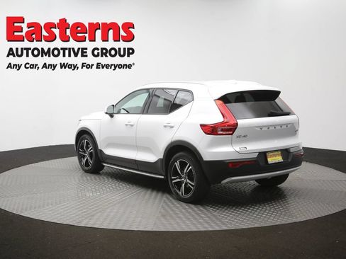 Used 2023 Volvo XC40 B5 Core AWD/4WD image 65