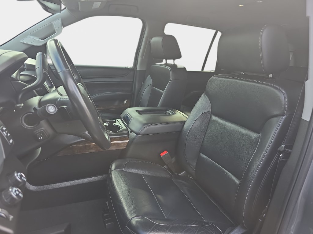 Used 2020 Chevrolet Tahoe LT w/ Luxury Package AWD/4WD image 19
