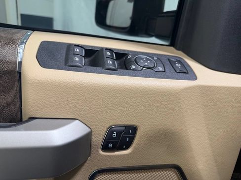 Used 2018 Ford F250 Lariat w/ Lariat Ultimate Package AWD/4WD image 19
