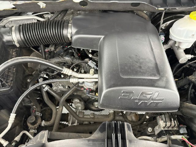 Used 2023 RAM 1500 Classic SLT w/ Electronics Group AWD/4WD image 38