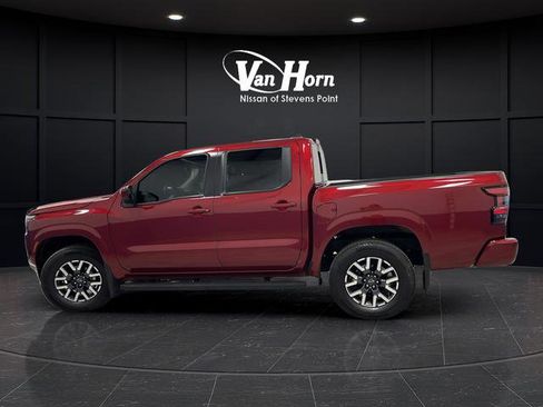 Used 2025 Nissan Frontier SL AWD/4WD image 4
