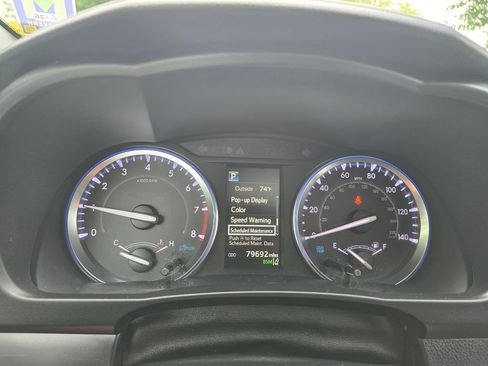 Used 2019 Toyota Highlander XLE AWD/4WD image 20
