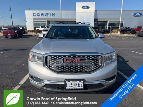Used 2018 GMC Acadia Denali w/ Technology Package image 2