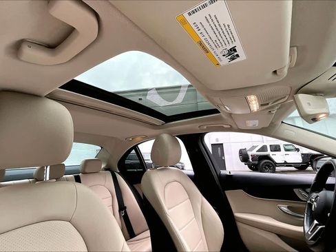 Used 2019 Mercedes-Benz C 300 Sedan image 14