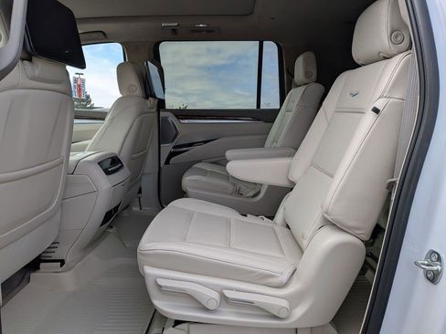 Certified 2026 Cadillac Escalade ESV Platinum Sport w/ LPO, Floor Liner Package AWD/4WD image 25