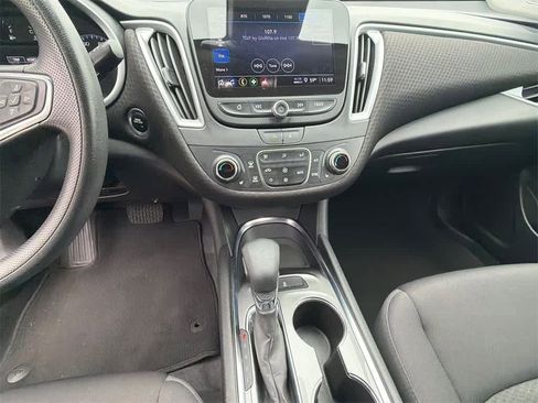 Used 2023 Chevrolet Malibu LT image 25