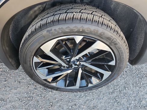 Used 2024 Mitsubishi Outlander SE AWD/4WD image 11