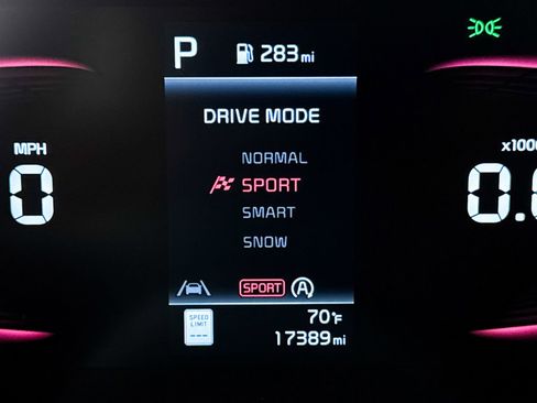 Used 2023 Kia Sportage LX AWD/4WD image 8