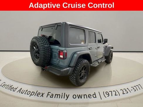 Used 2024 Jeep Wrangler Unlimited image 4