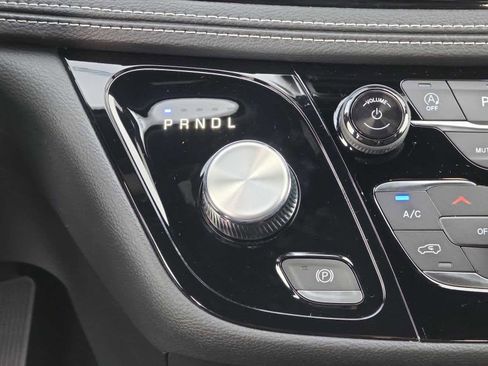 New 2026 Chrysler Pacifica Select image 28