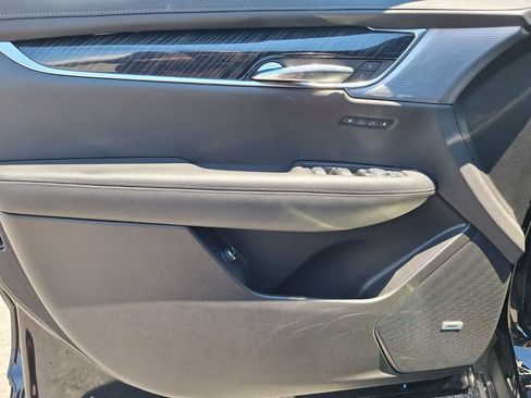 Used 2024 Cadillac XT6 Premium Luxury w/ Technology Package AWD/4WD image 36