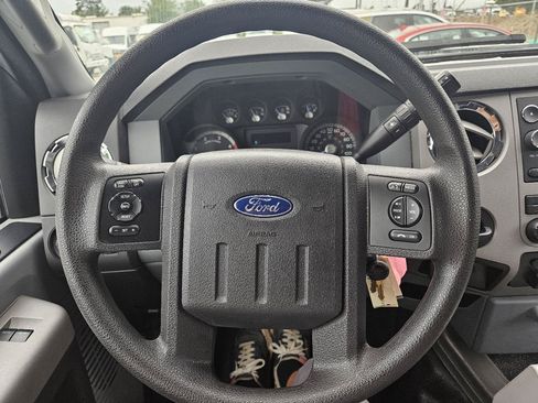 Used 2013 Ford F450 XLT w/ Ambulance Preparation Pkg RWD image 29